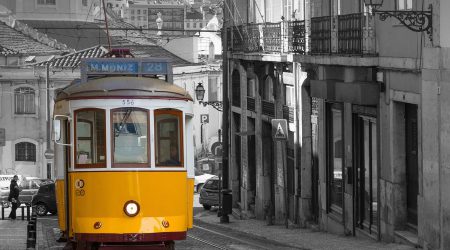 Lissabon-tram_pixabay